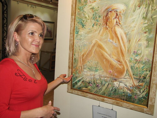 В галерее Айн-Арта у картины И. Гончарова В галерее Айн-Арта у картины И. Гончарова