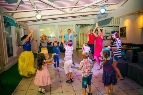 Белоснежка и 7 гномов