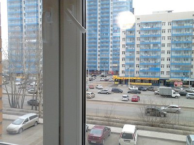 Продам 1-комн. Карамзина (Белые Росы, 12 стр) 12/24мк, 43,5кв.м, дом на сдаче, микрорайон Пашенный, рядом Ярыгинская набережная, остров Отдыха, центр города. Цена 2550т.р.