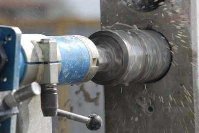 Алмазное сверление отверстий. Монтаж Альпийской Форточки (КПВ-125)