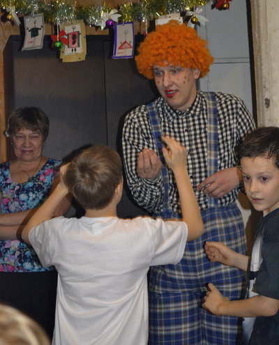 Сладкоежка Карлсон на детский праздник.