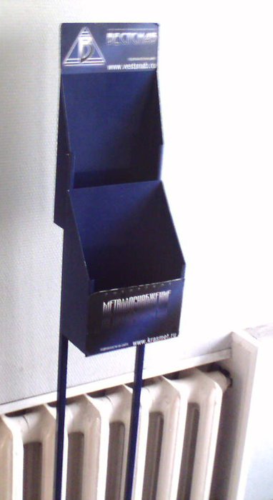 Буклетницы, торговое оборудование