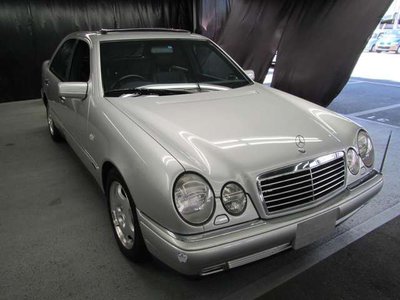 Капот в сборе Mercedes Benz E430 W210