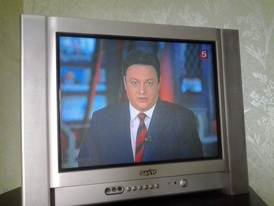 Продам телевизор Sanyo