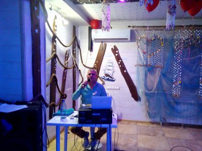 Тамада, ведущая, певец