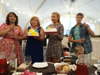 Тамада, ведущая, певец