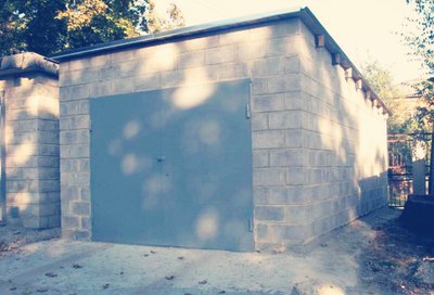 Строительство гаражей в Красноярске от котлована до косметической отделки. 