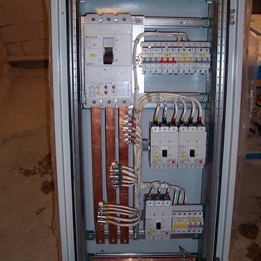 Элекромонтажные работы в коттедже. Красноярск 89131776071