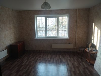  ВСЕМ Сдам комнату в общежитии на длительный срок.   Собственник. 18кв.м. 