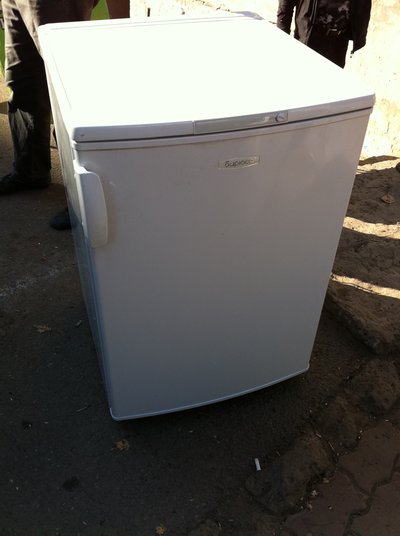 Продам БУ холодильник морозилку печку стиралку