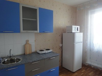 Сдам посуточно 1-квартиру г.Красноярск ул.Чернышевского 98