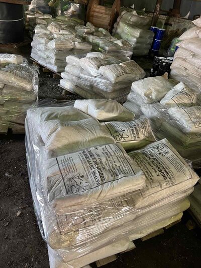 Куплю химические реагенты для нефтедобычи неликвиды по РФ