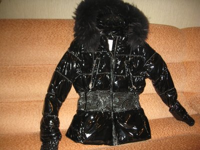 Продам  пуховик женский