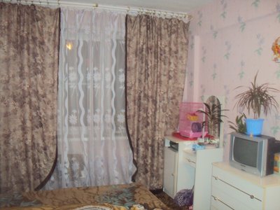 Продам 2-е комнаты в 4-х комнатной квартире