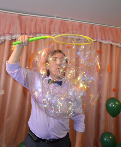 Шоу Гигантских мыльных пузырей