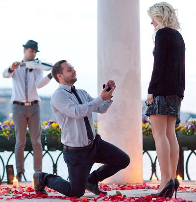 ПРЕДЛОЖЕНИЕ РУКИ И СЕРДЦА.