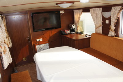 Продается прогулочное судно на Байкале