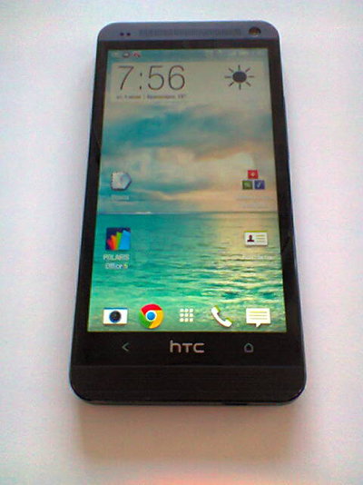 Продам черный HTC ONE в Красноярске.