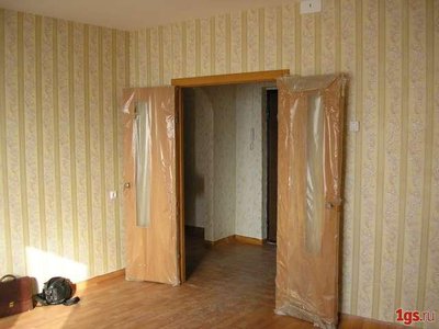 Сдам 2-комн. Мужества 14, 4/10п, новый дом, ПВХ, из мебели есть: кухонный гарнитур, обеденная группа, электроплита, 2 кресла, все новое. Сдается надолго. Русской семье. Цена 15500 руб. помесячно.