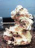 Природный ландшафтный камень из океанического мрамора "Коралл"