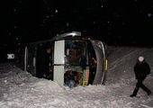 В Хакасии на трассе перевернулся междугородний автобус