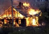 В Красноярске подожгли дом