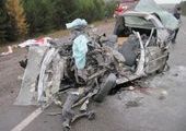 Под Красноярском иномарка врезалась в автобус, двое погибли