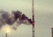 В Красноярске из-за короткого замыкания вспыхнул башенный кран