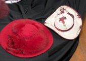 Коллекцию шляп Ларисы Баталовой подарили красноярскому театру