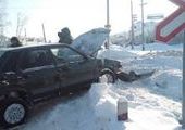 В Хакасии автомобиль врезался в поезд, погиб ребенок
