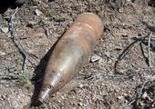 В Абакане бомж нашел снаряд в мусорном ящике