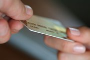 Красноярца будут судить за пользование чужой кредитной картой