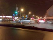 Автомобиль Nissan после ДТП отбросило на пешеходный переход