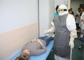 Врачи Красноярска обучались действиям при лечении Эболы