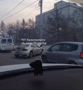 Легковой автомобиль слетел с моста на улице Копылова